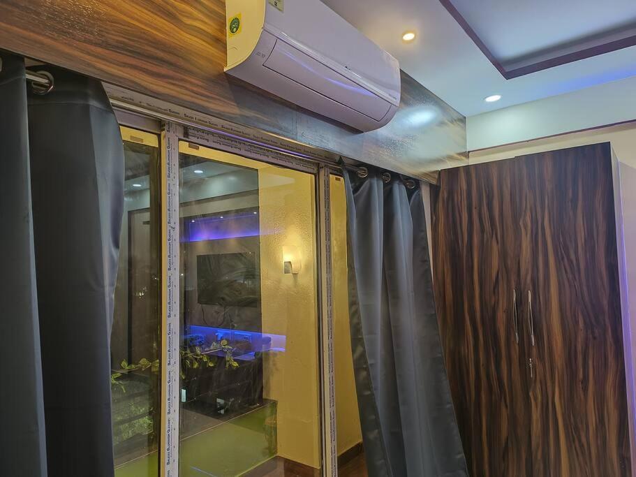Siddha Xanadu 313, Poolside Near Airport, Cc2 Mall Apartment
